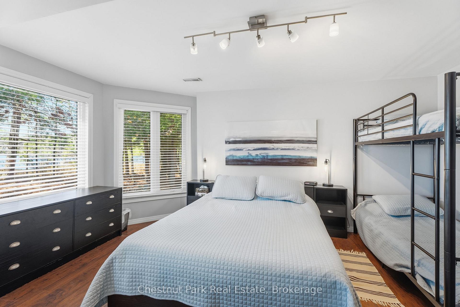 5 Bedroom Single Family Home/House's Image 29