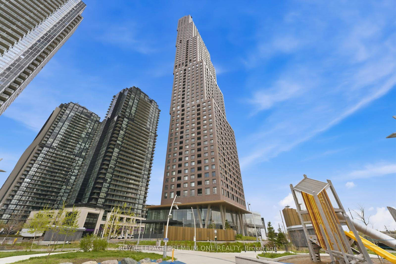 2404 - 2920 Highway 7 Vaughan Ontario Canada Sale residential   Royal LePage Premium One Realty, Brokerage*