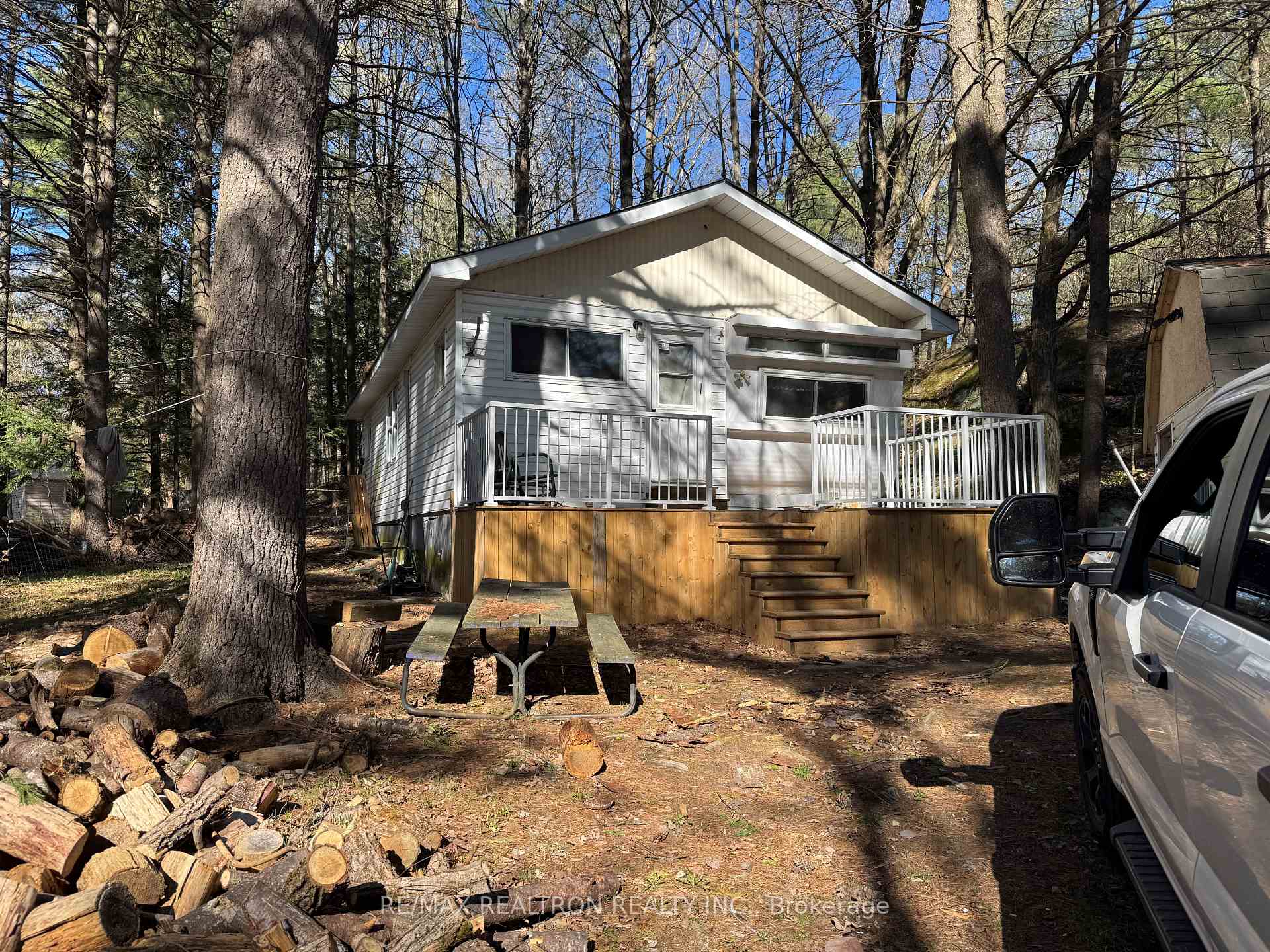 1080 Four Seasons Road Gravenhurst Ontario Canada Sale residential RON COMMODORE RE/MAX Realtron Realty, Inc. Brokerage*