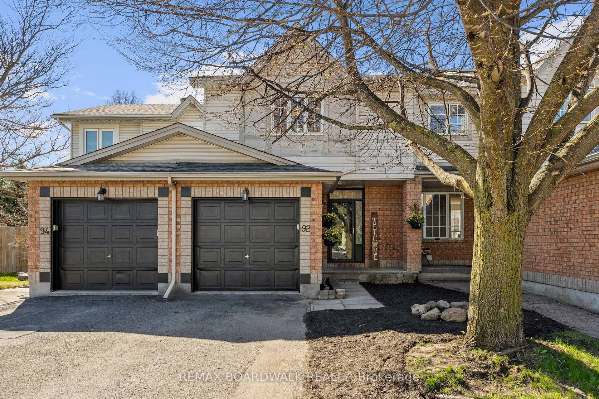 92 Kincardine Drive Ottawa Ontario Canada Sale residential Mo Sleiman Coldwell Banker Sarazen Realty, Brokerage*