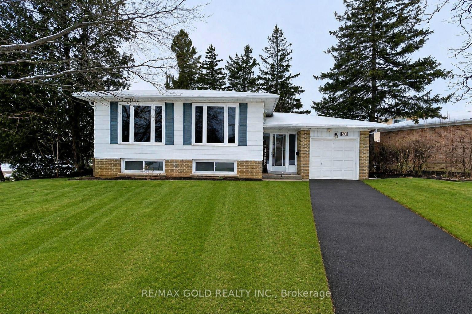 70 Greystone Crescent Georgetown Ontario Canada Sale residential Ray Datta RE/MAX Gold Realty Inc., Brokerage