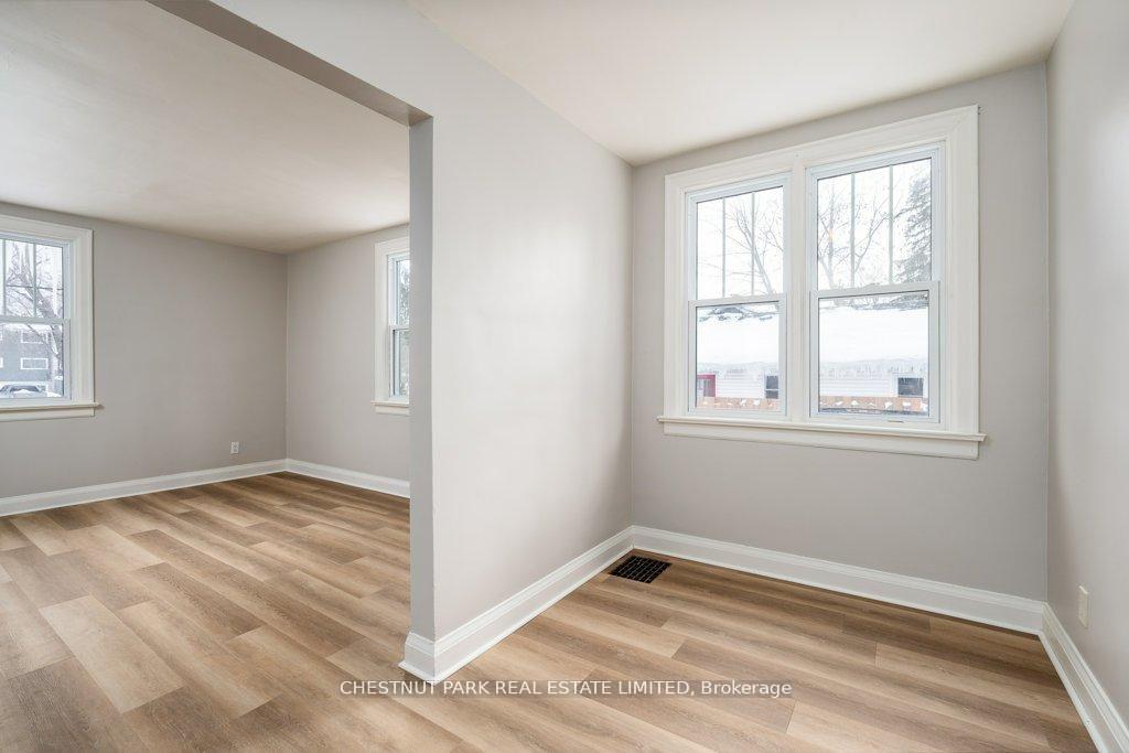 4 Bedroom Other's Image 4