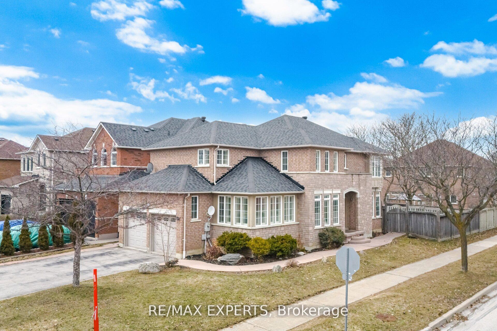 2 Sequoia Road Vaughan Ontario Canada Sale residential Millennium Group Right at Home Realty, Brokerage*