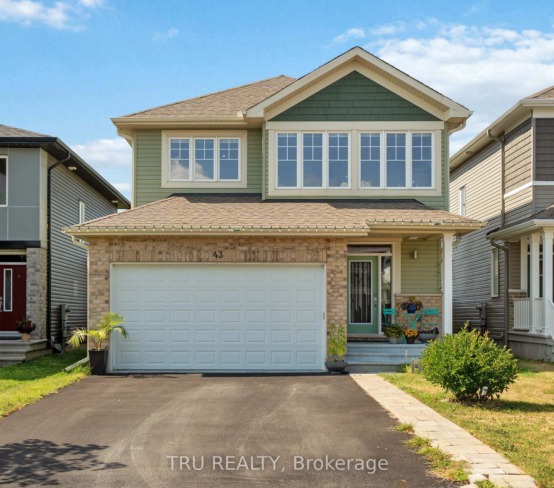 43 Aridus Crescent Ottawa Ontario Canada Sale residential Marina Karshuli TRU REALTY , BROKERAGE*