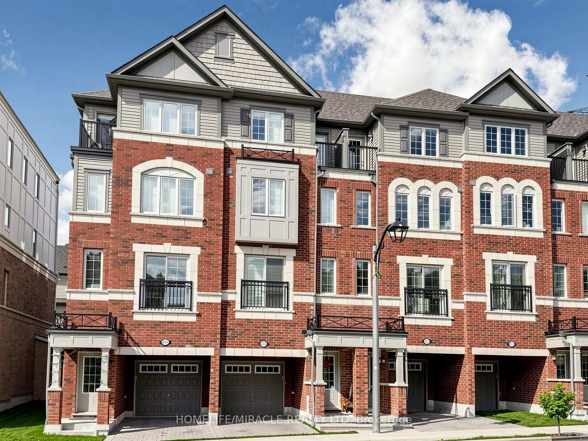 2725 Deputy Minister Path Oshawa Ontario Canada Sale residential   HomeLife/Miracle Realty Ltd., Brokerage*