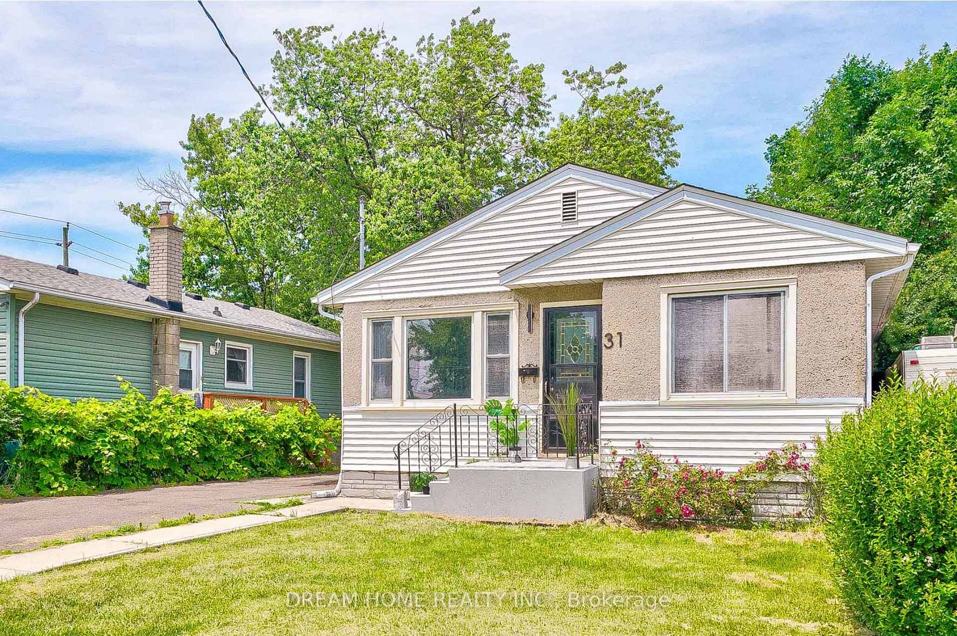 31 Warren Road St. Catharines Ontario Canada Sale residential EDWARD BURDON Keller Williams Complete Niagara Realty Brokerage