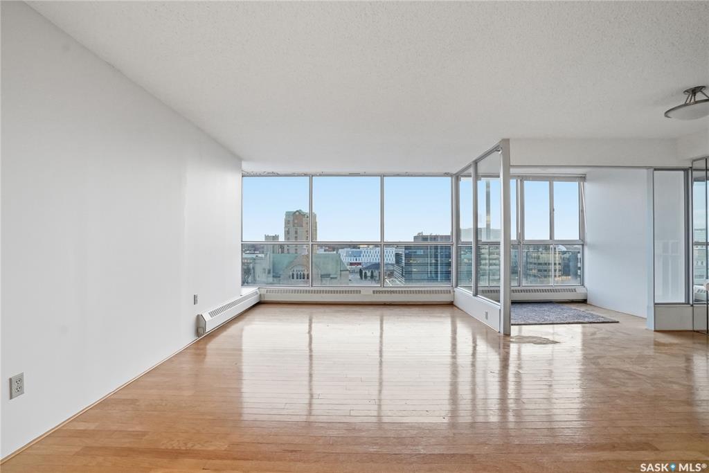 905 - 315 5th AVENUE N Saskatoon Saskatchewan Canada Sale residential Jesse Renneberg Realty Executives Saskatoon