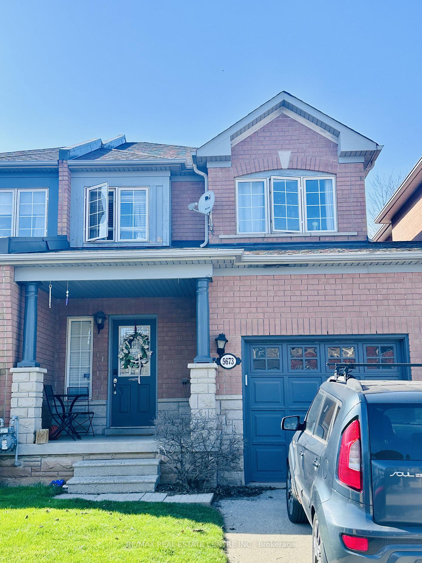 5673 Flora Drive Burlington Ontario Canada Sale residential Naveen Dua RE/MAX Real Estate Centre Inc., Brokerage *