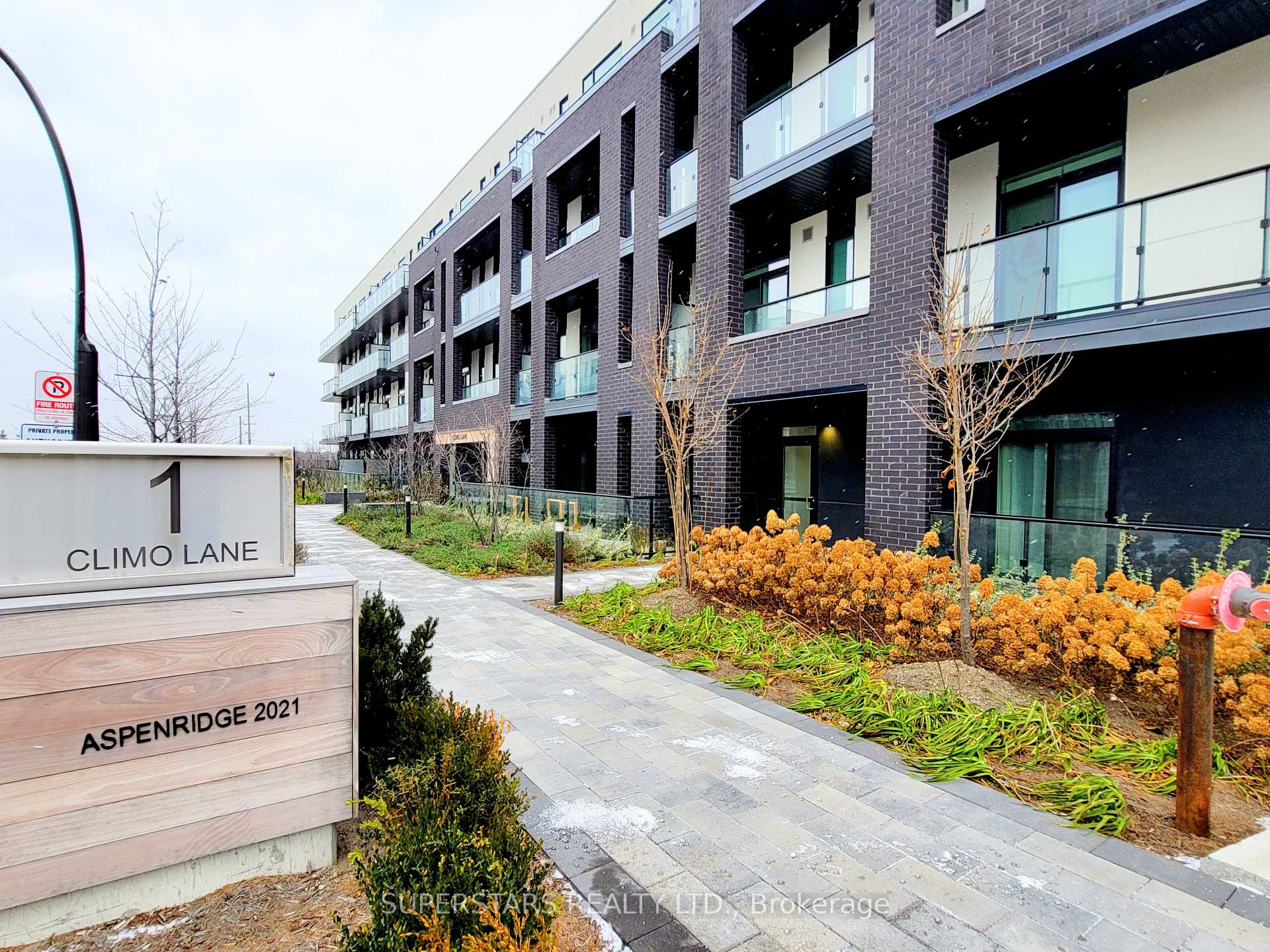 206 - 1 Climo Lane Markham Ontario Canada Sale residential SARMAD IFTIKHAR iCloud Realty Ltd. 