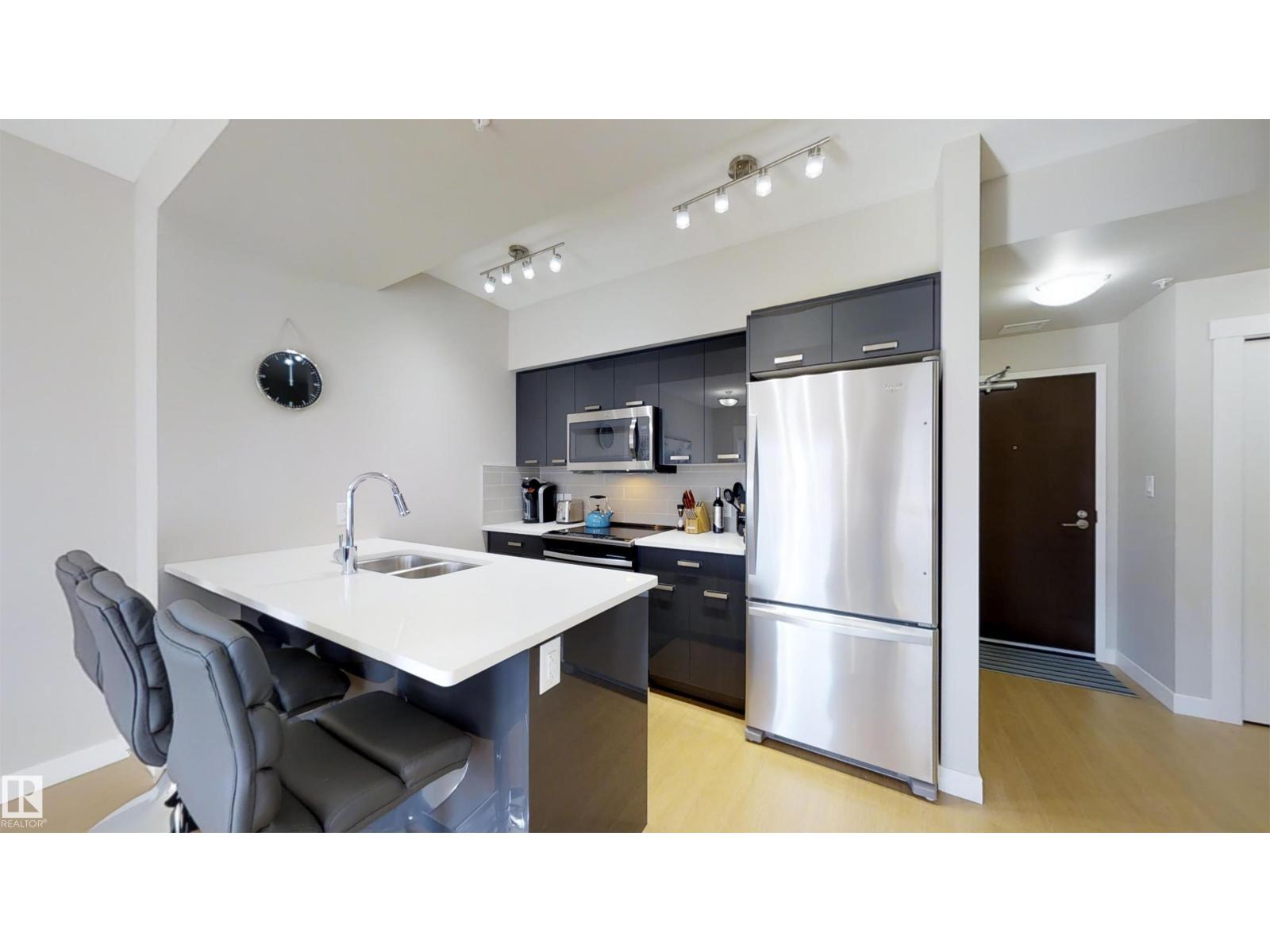 #1603 10410 102 AV NW Edmonton Alberta Canada Sale residential HomeLife Guaranteed Realty