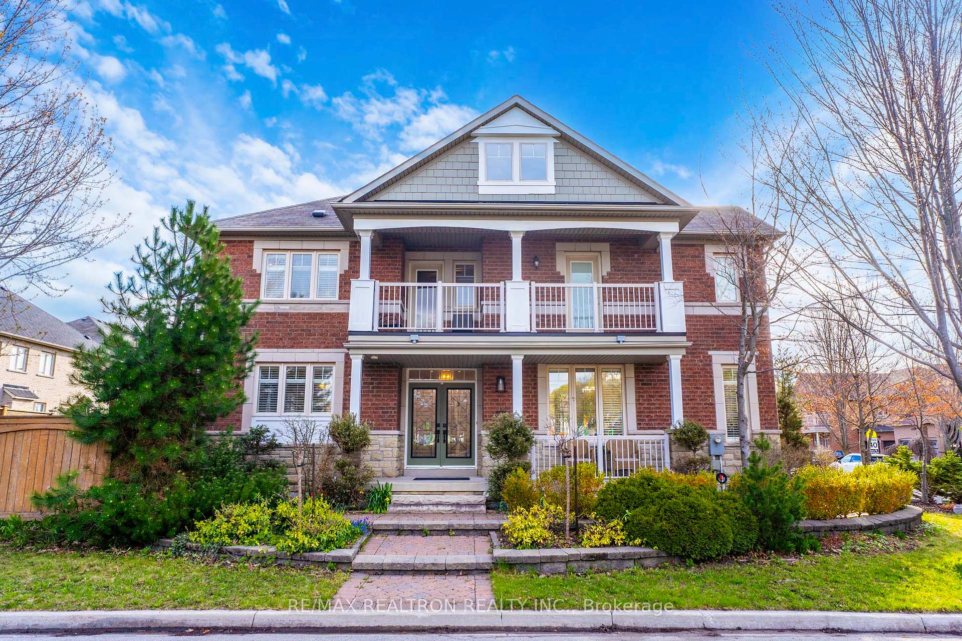 23 Poulias Avenue Richmond Hill Ontario Canada Sale residential Oleg Chinguirei Sutton Group-Admiral Realty Inc., Brokerage *