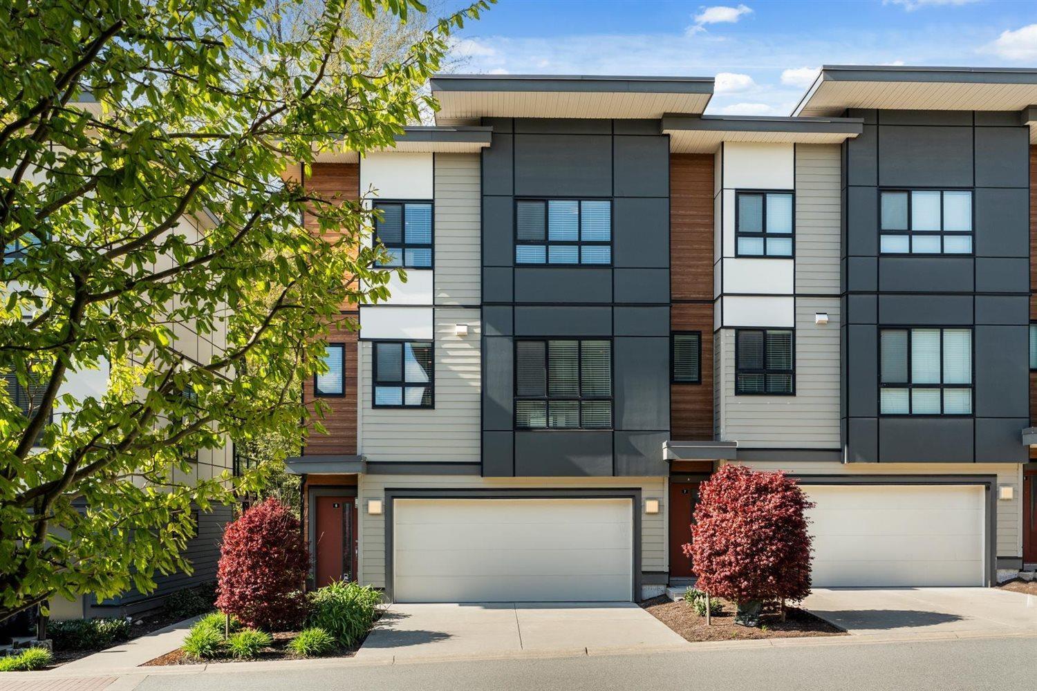 6 1968 NORTH PARALLEL ROAD Abbotsford British Columbia Canada Sale residential Kirandeep Gill Coldwell Banker Executives Realty