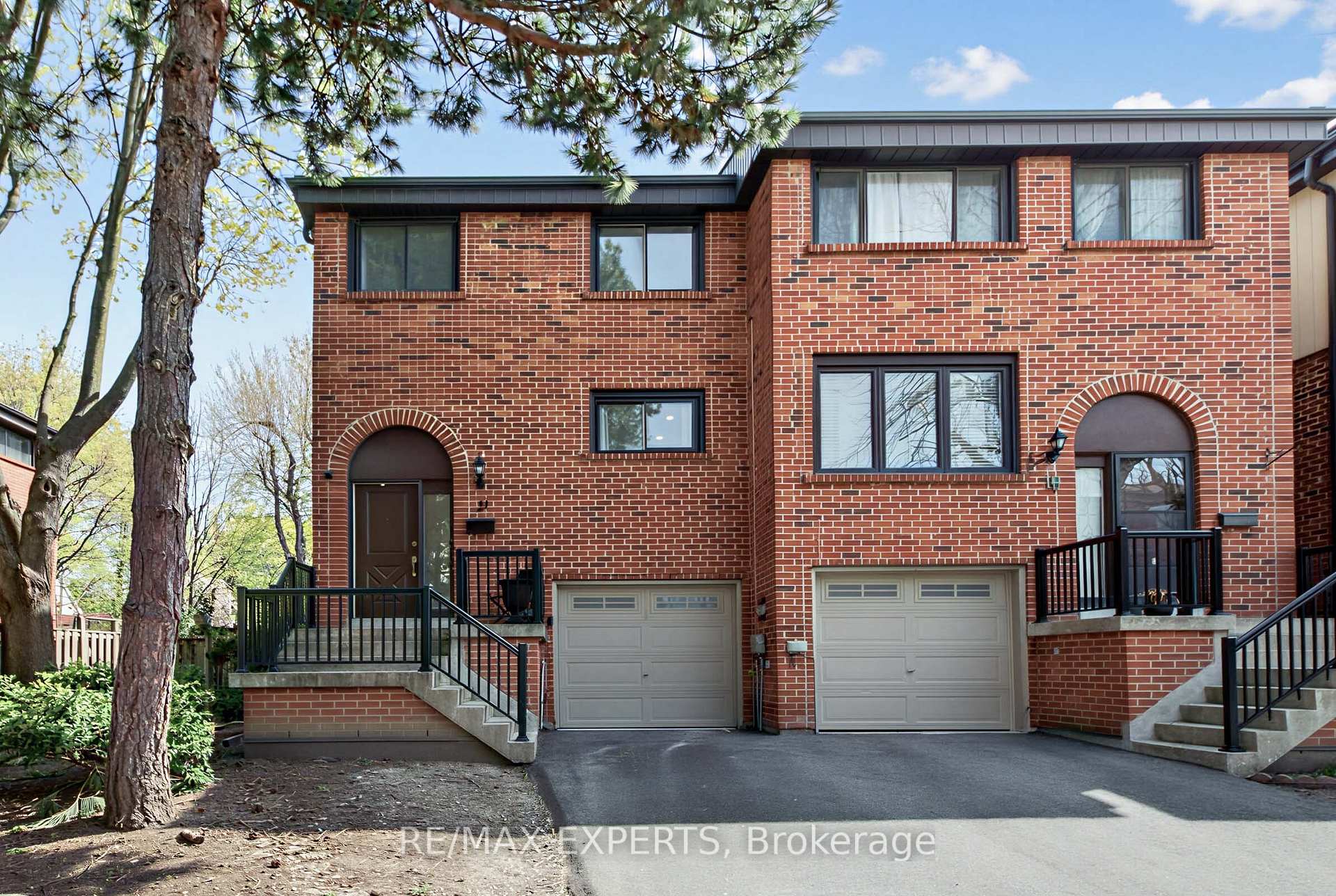 61 - 21 Maple Branch Path Toronto Ontario Canada Sale residential Francesco De Dominicis Re/Max Experts, Brokerage*