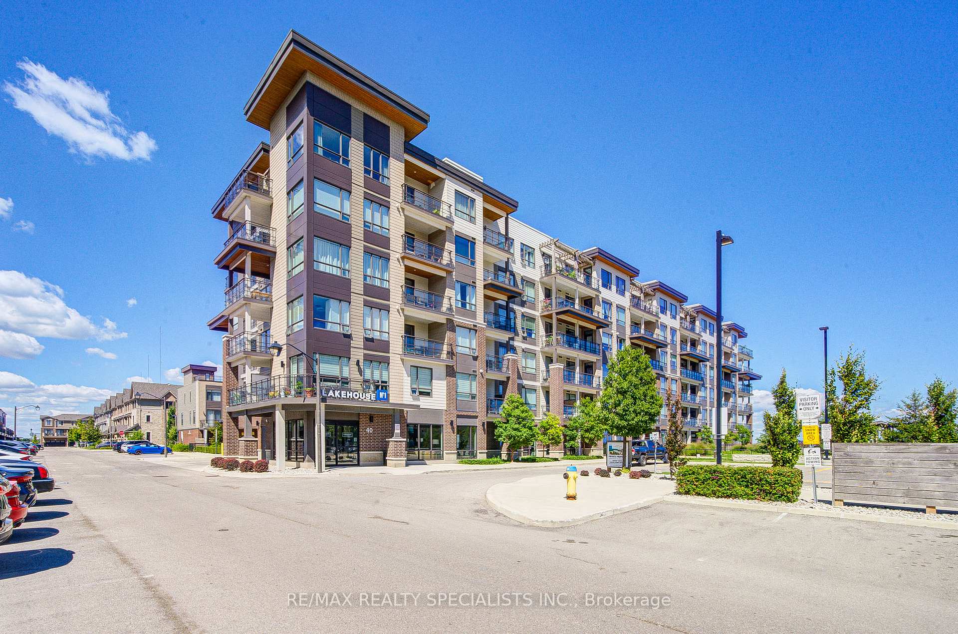 407 - 40 Esplanade Lane Grimsby Ontario Canada Sale residential Colette Lim RE/MAX Realty Specialists Inc., Brokerage *