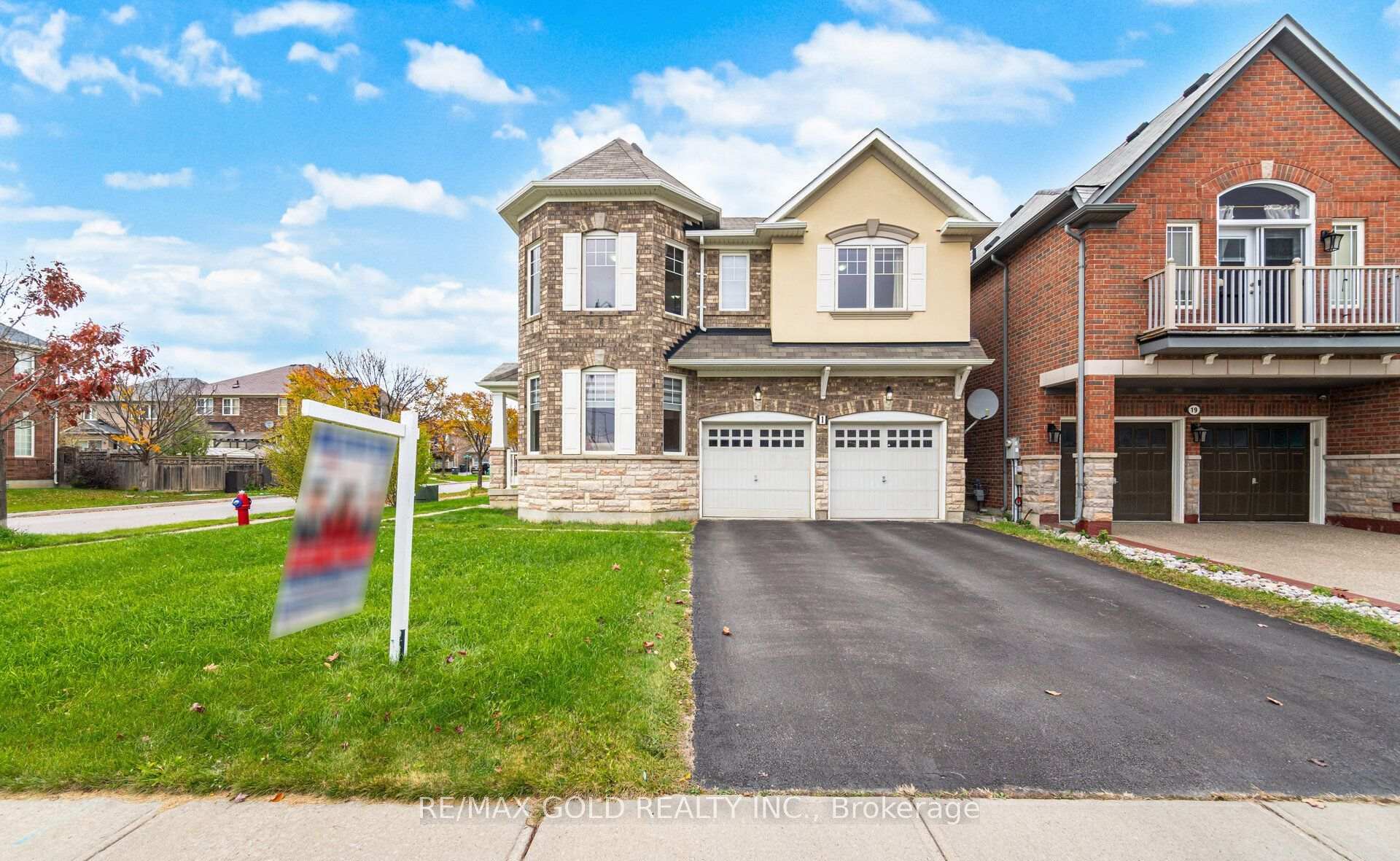 1 Restless Gate Brampton Ontario Canada Sale residential Bobby Dhaliwal Century 21 Peoples Choice Realty Inc., Brokerage *