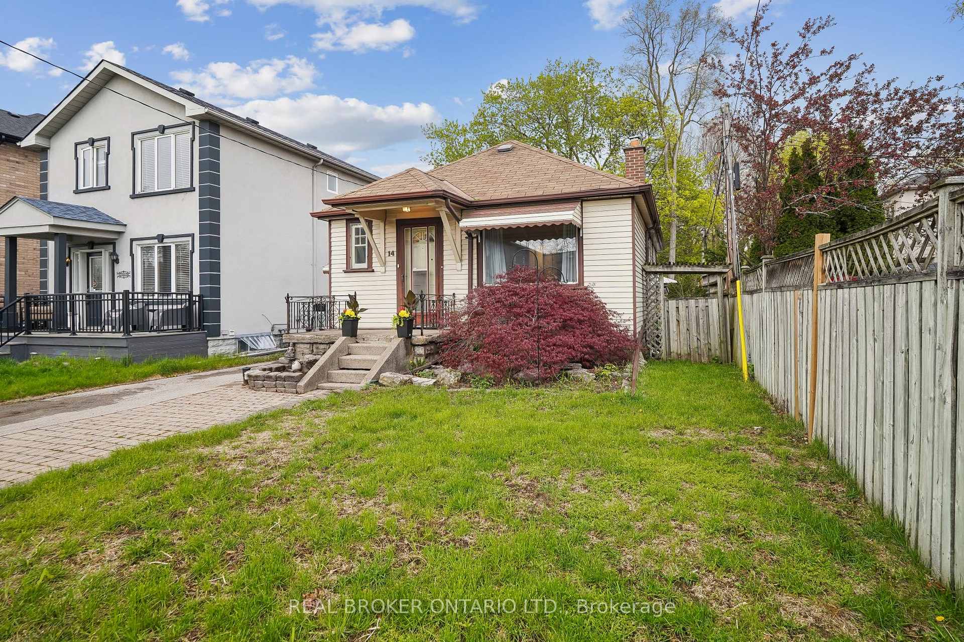 14 Plains Road Toronto Ontario Canada Sale residential Alex Huang Right at Home Realty, Brokerage*