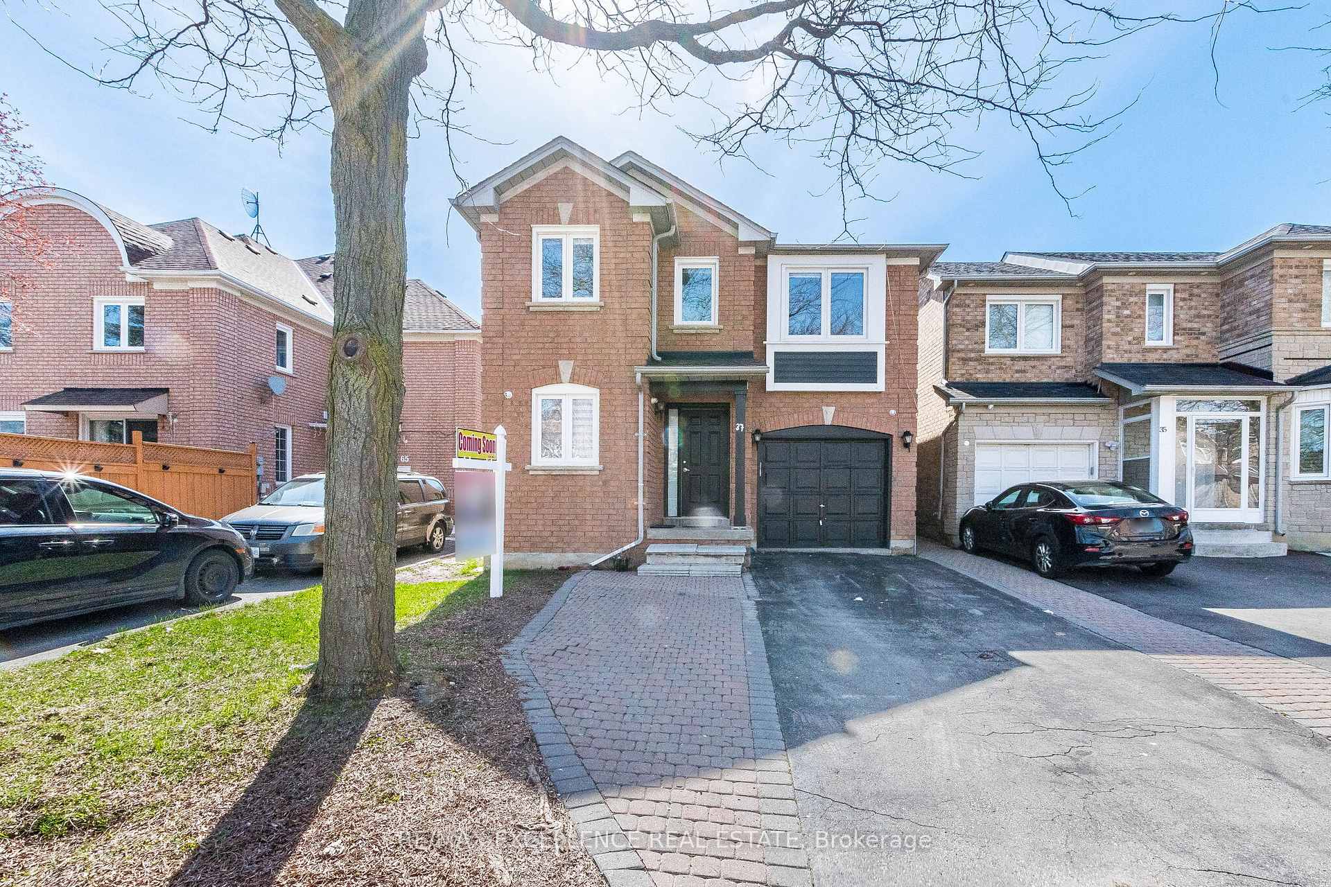 37 Elk Street Brampton Ontario Canada Sale residential DEV PATEL RE/MAX EXCELLENCE REAL ESTATE., BROKERAGE*