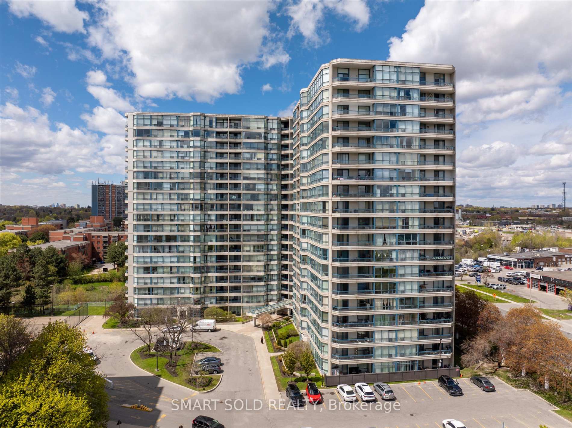 704 - 4725 Sheppard Avenue Toronto Ontario Canada Sale residential   TRIMAXX REALTY LTD. Brokerage