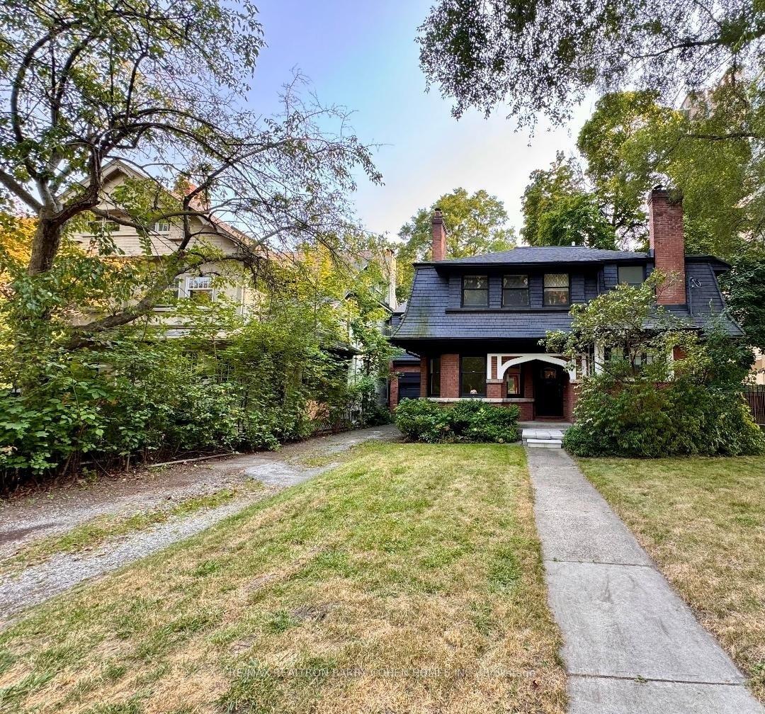 147 & 149 Farnham Avenue Toronto Ontario Canada Sale residential Margaret Joyce BILL JOYCE REAL ESTATE LTD. Brokerage