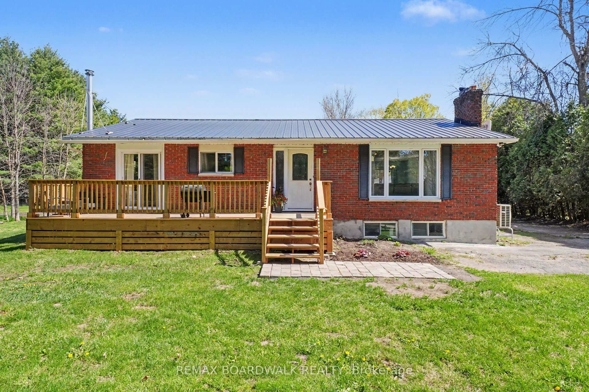 2213 County Road Edwardsburgh/Cardinal Ontario Canada Sale residential Lea Wouters Right at Home Realty, Brokerage*