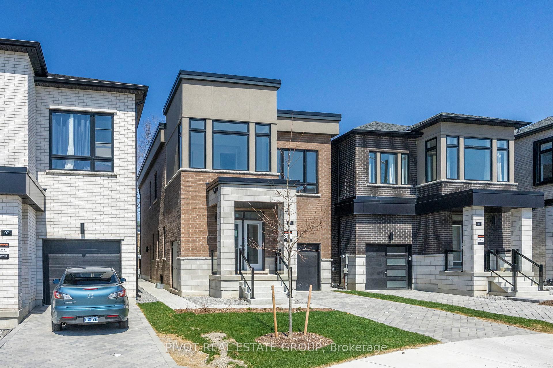 91 Danielle Moore Circle Toronto Ontario Canada Sale residential Varun Sirohi HomeLife Superstars Real Estate Ltd., Brokerage*