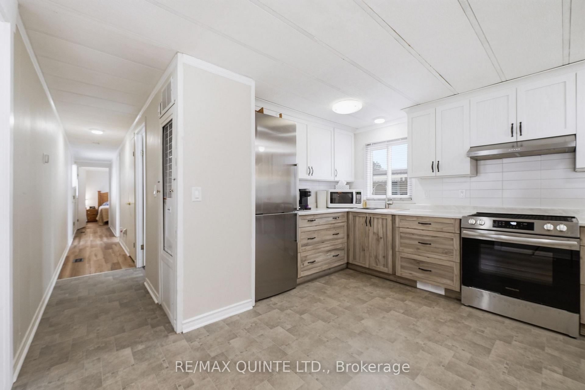 7 Finch Lane Quinte West Ontario Canada Sale residential Sandy Gardner Royal LePage Frank Real Estate Brokerage*
