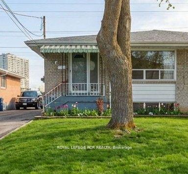 6 Ailsa Craig Court Toronto Ontario Canada Sale residential Varun Sirohi HomeLife Superstars Real Estate Ltd., Brokerage*