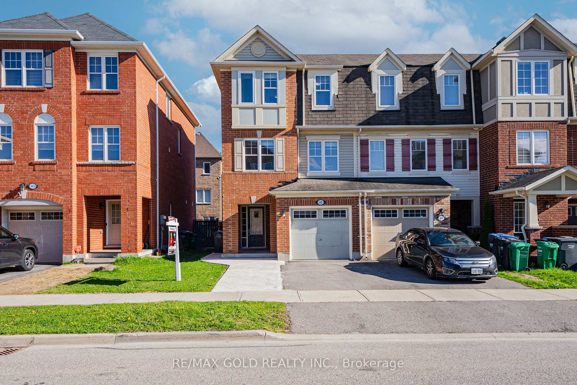 45 Ariel Road Brampton Ontario Canada Sale residential   HomeLife 247 Realty Inc.,  Brokerage*