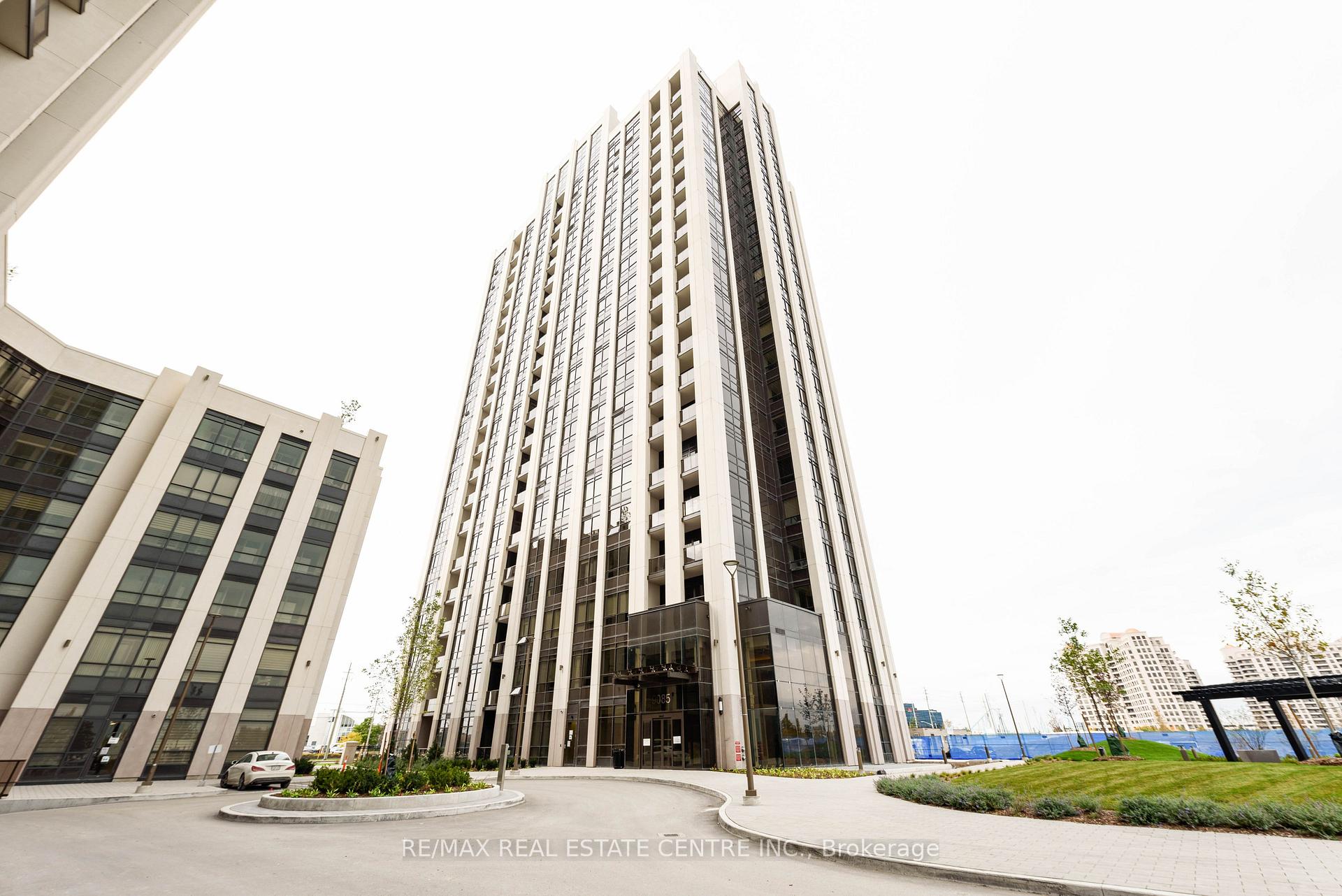 520 - 9085 Jane Street Vaughan Ontario Canada Rent residential Sachit Shetty RE/MAX Real Estate Centre Inc., Brokerage*