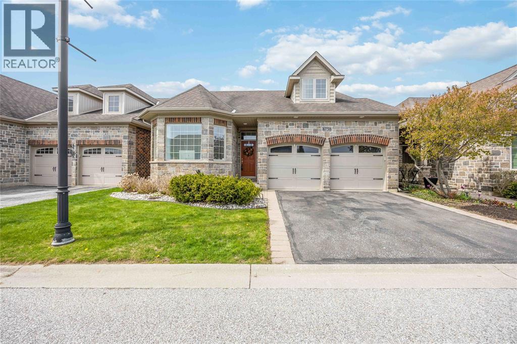 6758 ST ANDREWS CIRCLE Unit# 26 Plympton-Wyoming Ontario Canada Sale residential Kevin Thompson RE/MAX PRIME PROPERTIES UNIQUE GROUP, BROKERAGE