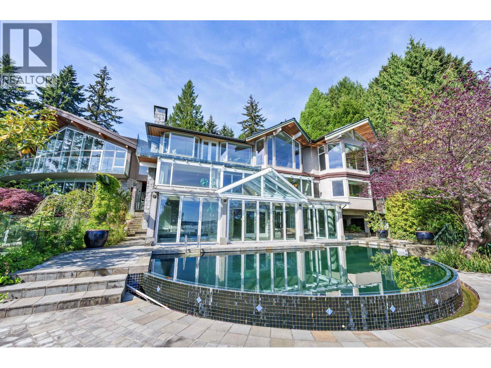 4253 ROCKBANK PLACE West Vancouver British Columbia Canada Sale residential Veronica Titchmarsh eXp Realty, Brokerage*
