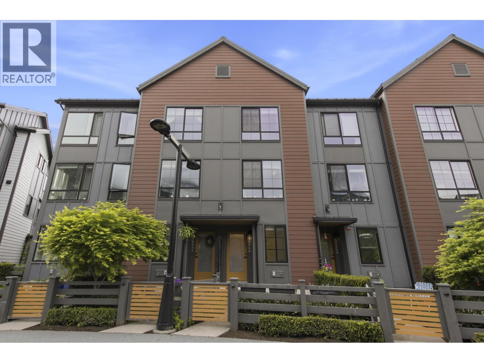 38046 KEEL WAY Squamish British Columbia Canada Sale residential Will Black RE/MAX Crest Realty, Brokerage*