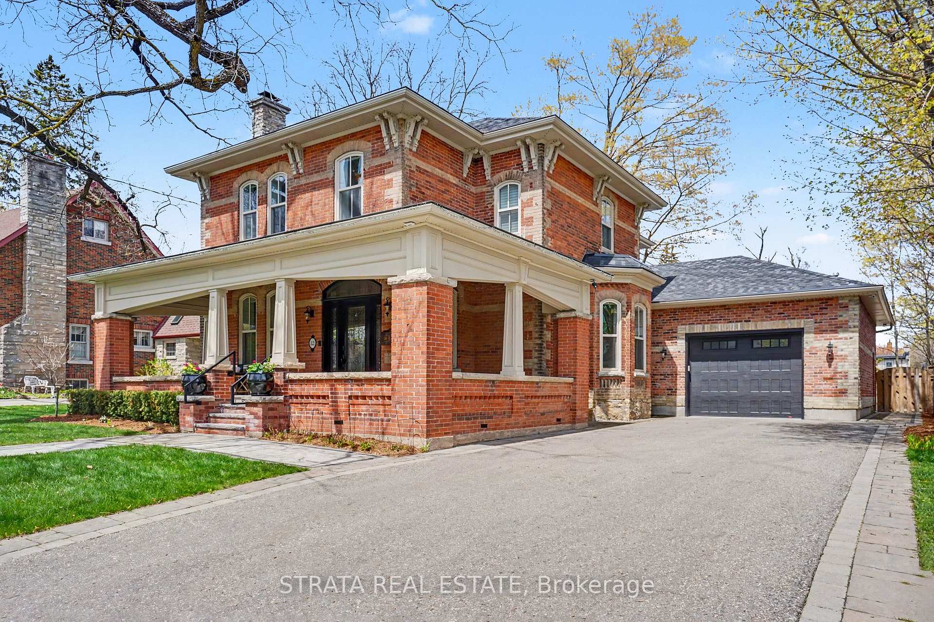 12 York Street Orangeville Ontario Canada Sale residential Galina Sheveleva Strata Real Estate, Brokerage*