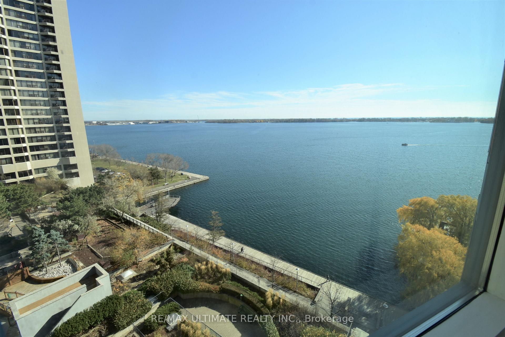 1503 - 99 Harbour Square Toronto Ontario Canada Rent residential Paulette Lewis RE/MAX Ultimate Realty Inc., Brokerage *