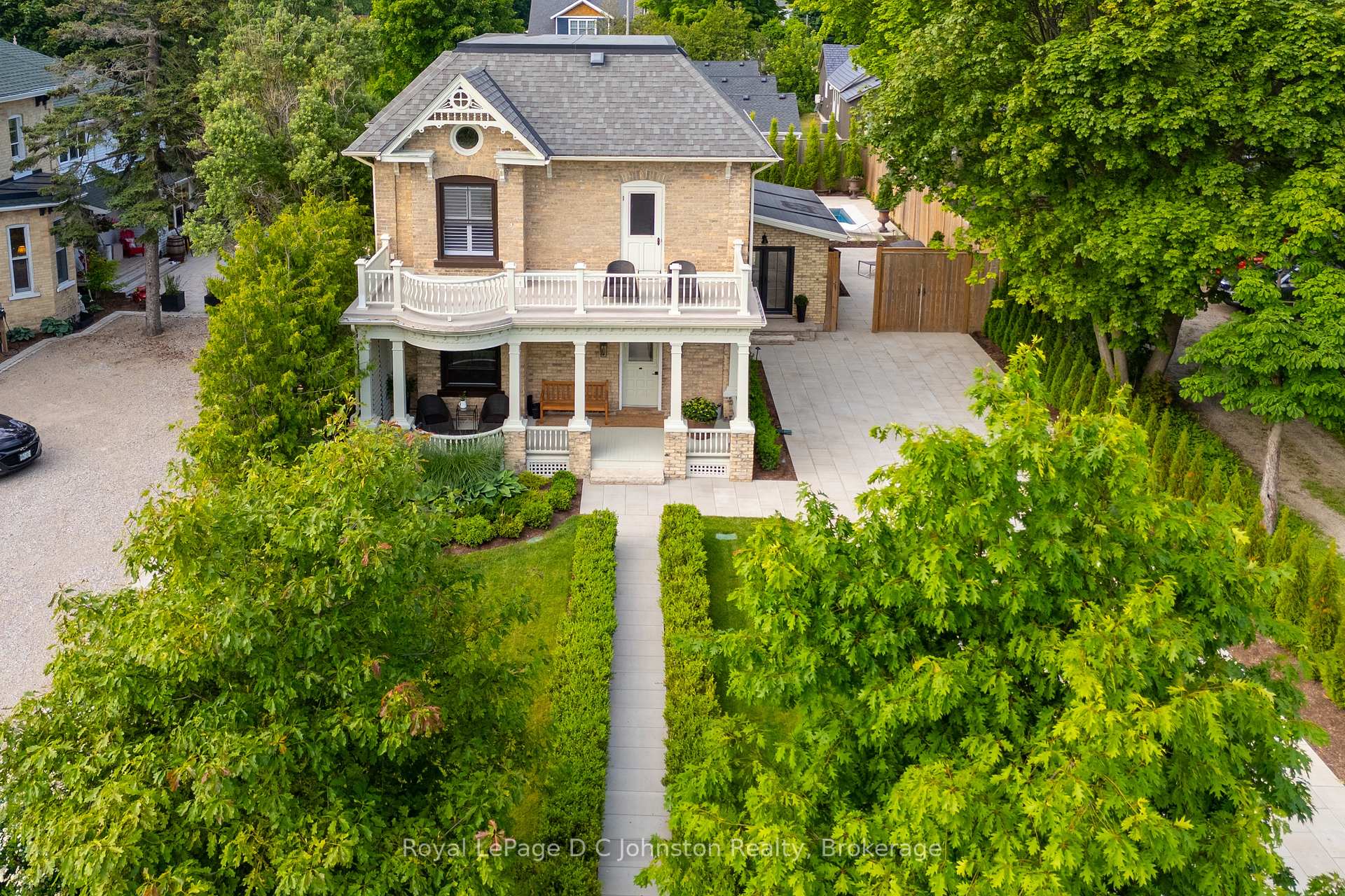 126 High Street Saugeen Shores Ontario Canada Sale residential Cyrus Lin HomeLife New World Realty Inc., Brokerage*
