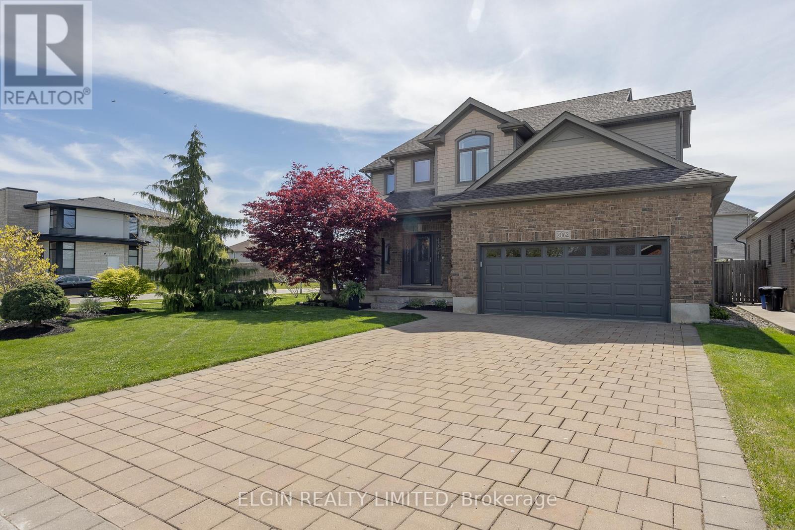 2062 Westwick Walk London South Ontario Canada Sale residential   Elgin Realty 