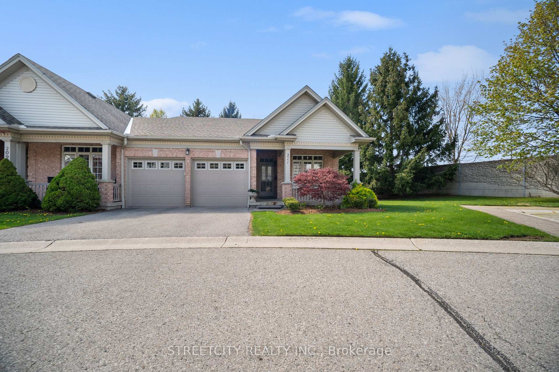 211 - 2025 Meadowgate Boulevard S London South Ontario Canada Sale residential Frank Pontes STREETCITY REALTY INC., BROKERAGE*