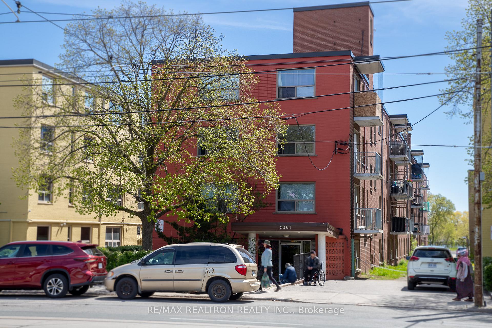 301 - 2361 Lake Shore Boulevard W Toronto Ontario Canada Rent residential RON COMMODORE RE/MAX Realtron Realty, Inc. Brokerage*