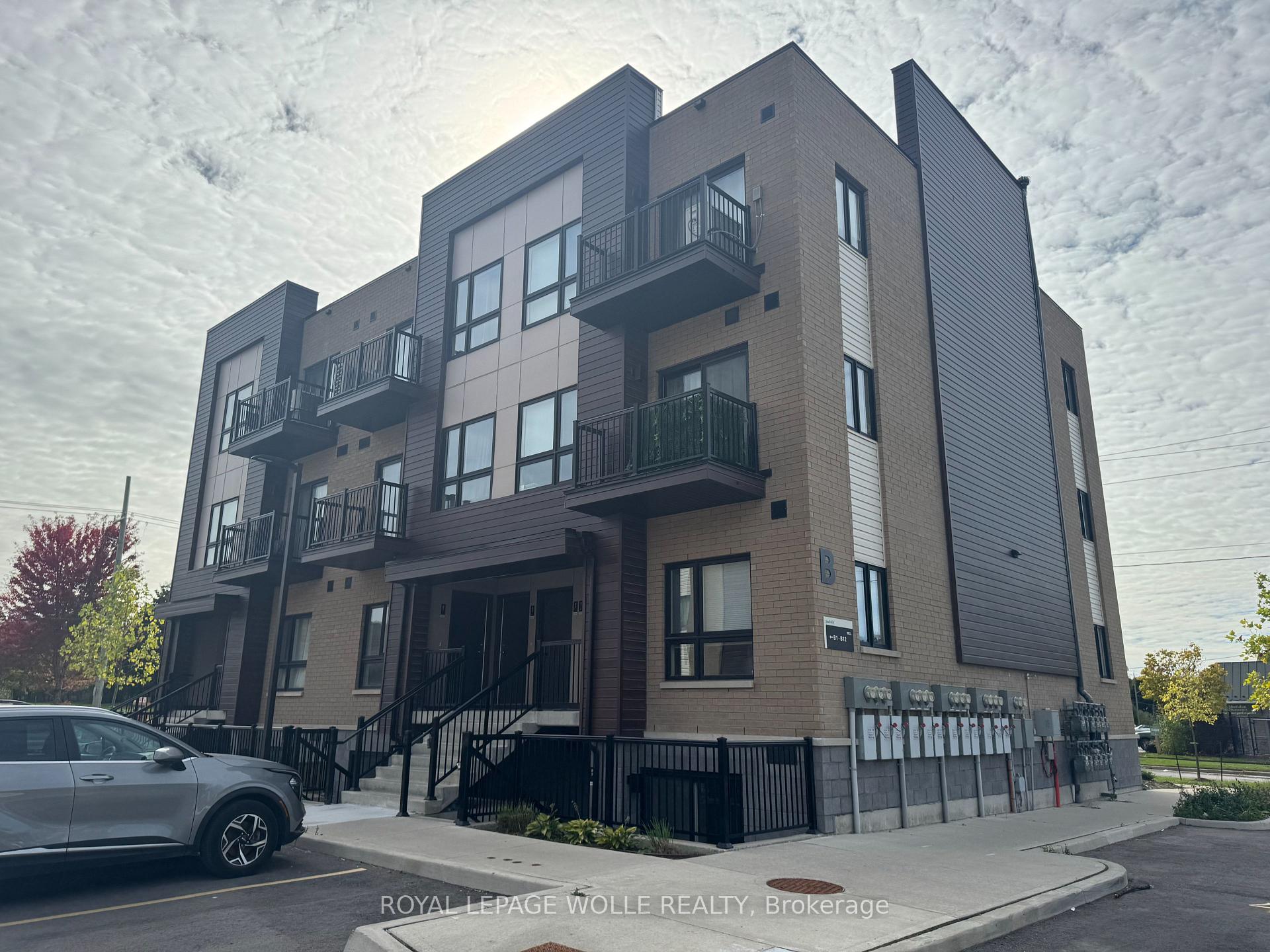 B10 - 10 Palace Street Kitchener Ontario Canada Sale residential TEAM MIRO PEAK REALTY LTD. BROKERAGE*