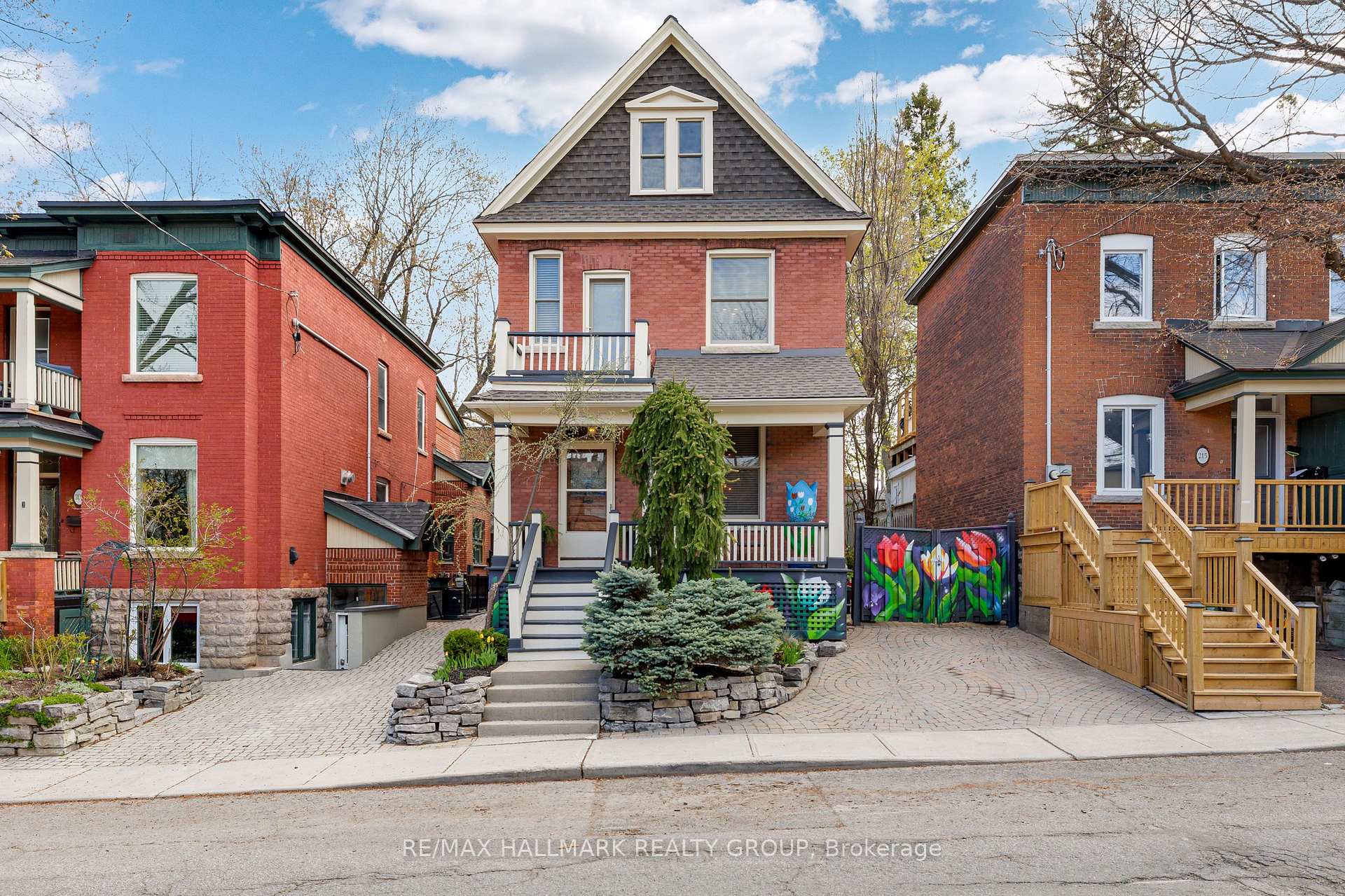 211 Russell Avenue Ottawa Ontario Canada Sale residential Jason Clement ROYAL LEPAGE TEAM REALTY