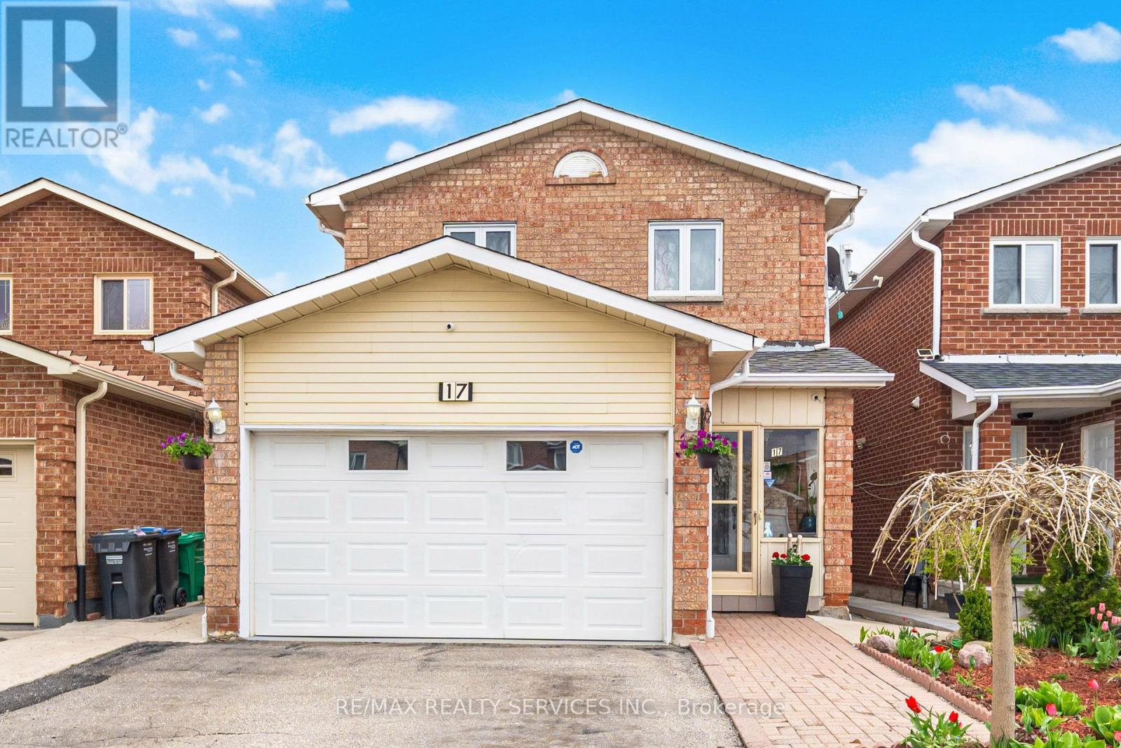 17 Metzak Drive Brampton Ontario Canada Sale residential Marlene De Sousa RE/MAX Realty Services Inc., Brokerage*