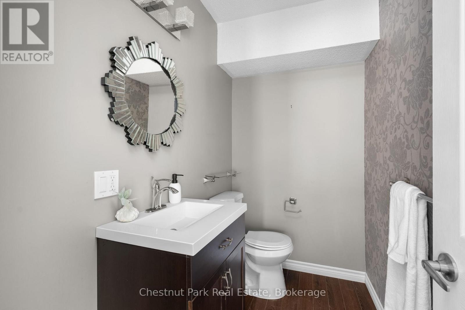 4 Bedroom Single Family Home/House's Image 15