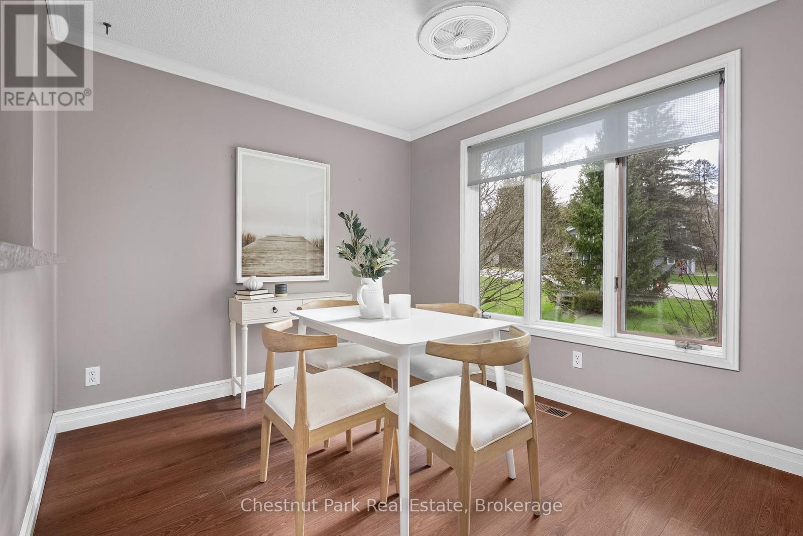 4 Bedroom Single Family Home/House's Image 10