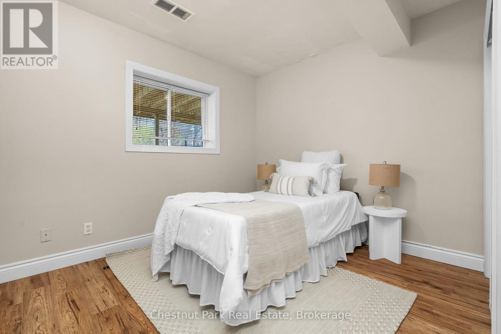 4 Bedroom Single Family Home/House's Image 28