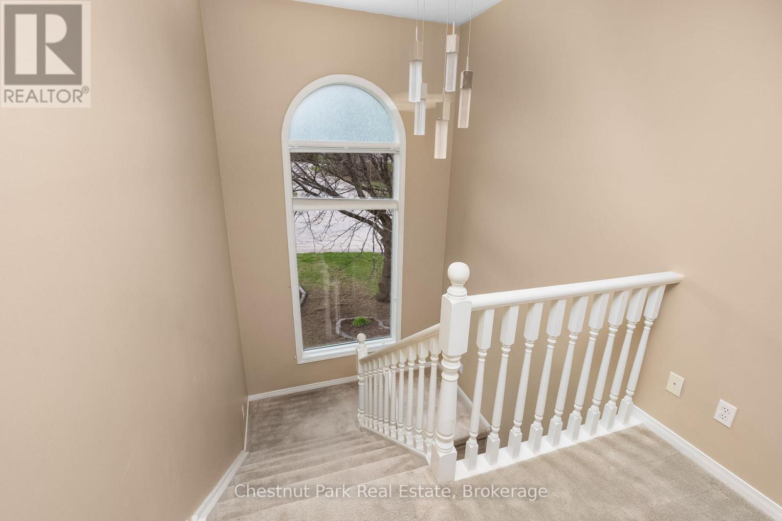 4 Bedroom Single Family Home/House's Image 17