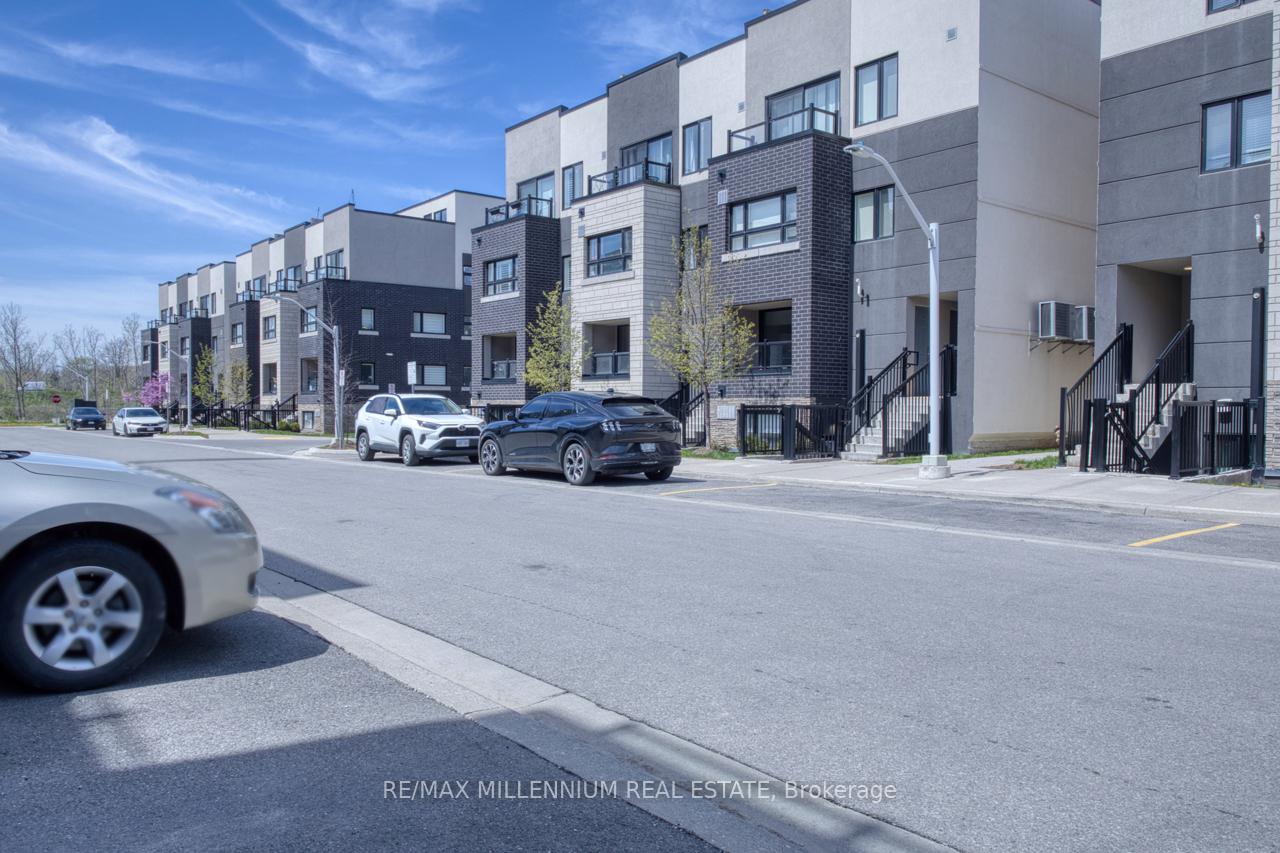 709 - 1131 Cooke Boulevard Burlington Ontario Canada Sale residential BASHIR & NADIA AHMED RE/MAX Millennium Real Estate, Brokerage*