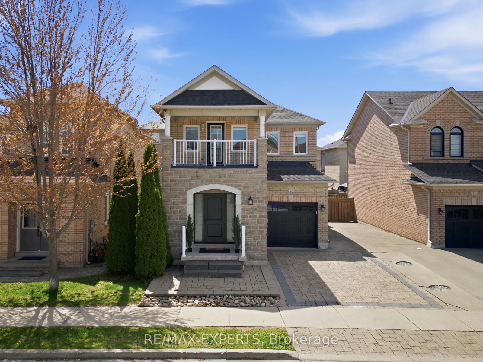 27 Dolce Crescent Vaughan Ontario Canada Sale residential   Re/Max Experts, Brokerage*