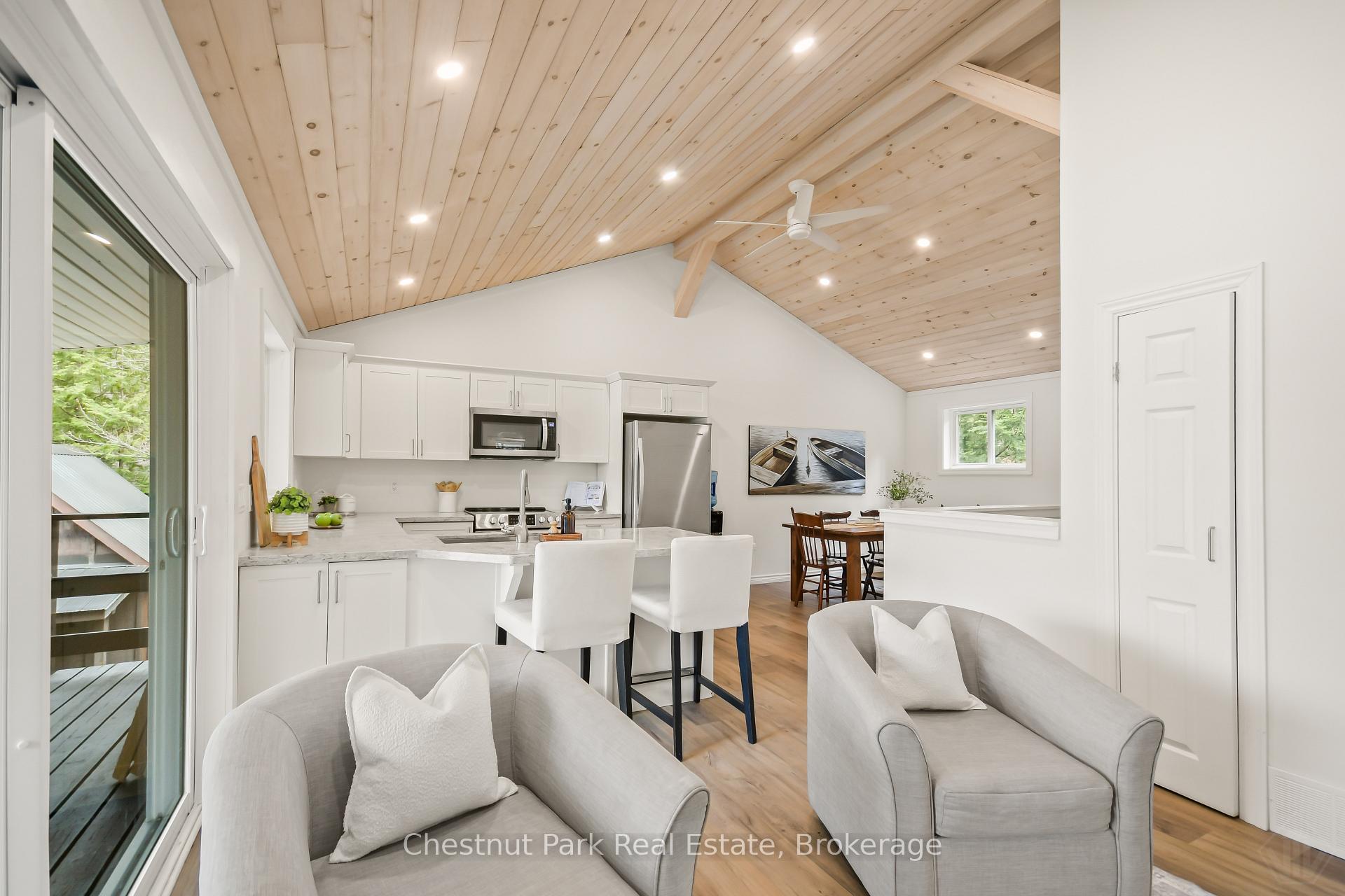 5 Bedroom Single Family Home/House's Image 29