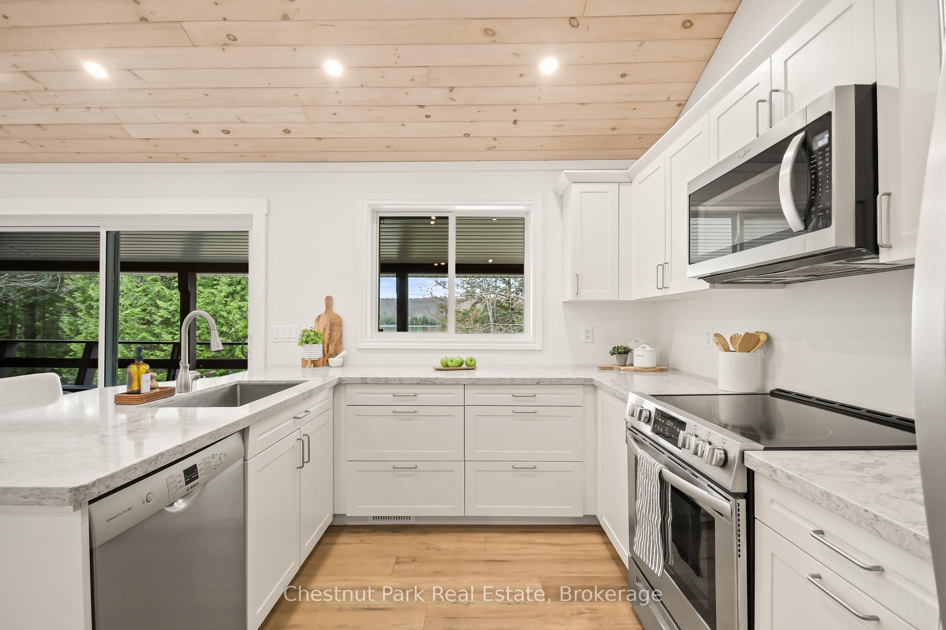 5 Bedroom Single Family Home/House's Image 26