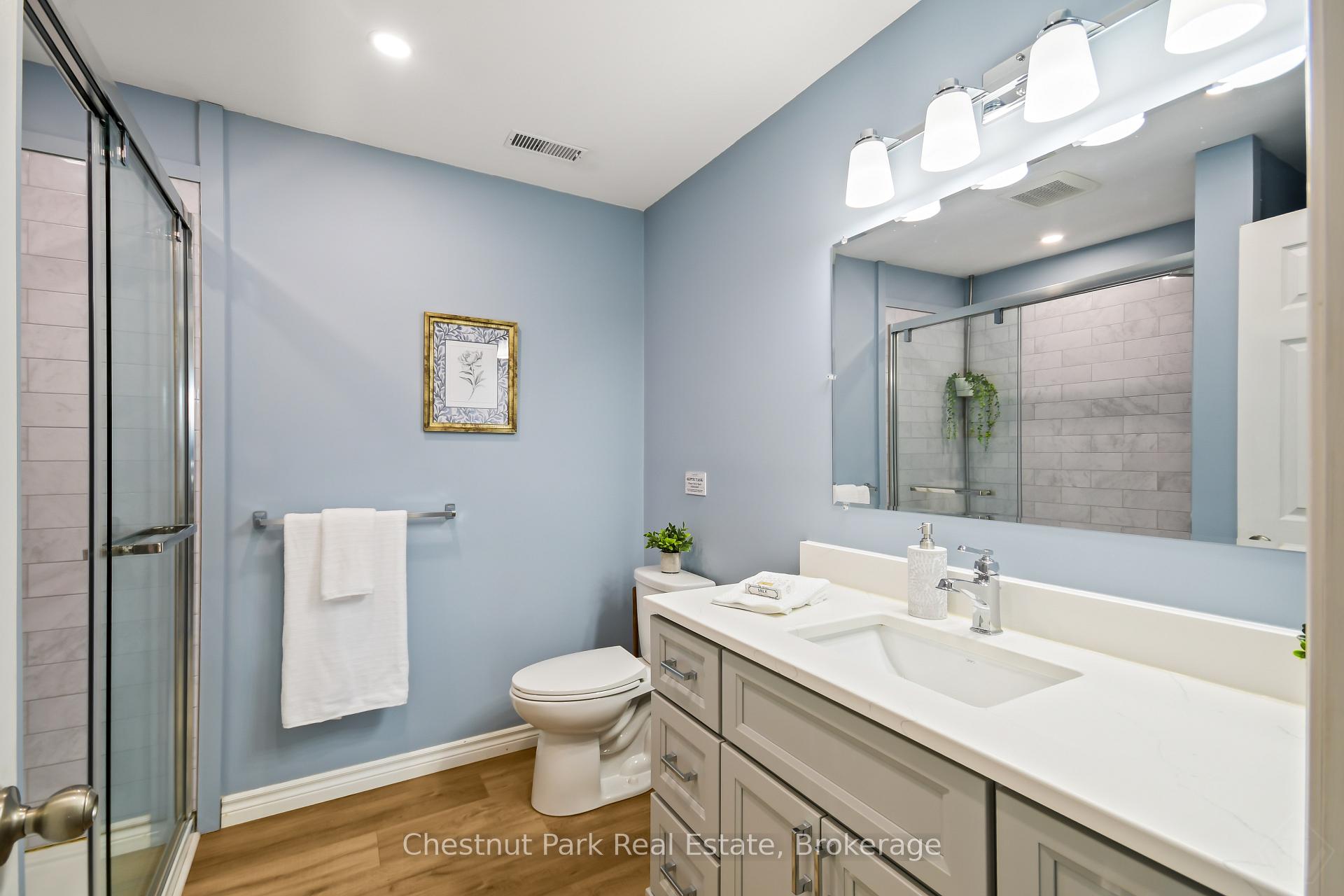 5 Bedroom Single Family Home/House's Image 15